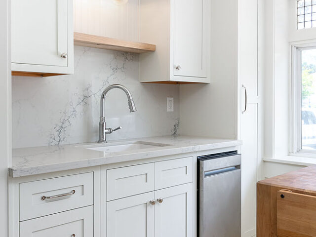 Ave 66 Kitchen