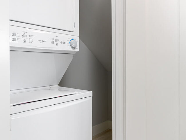 Ave 66 Laundry