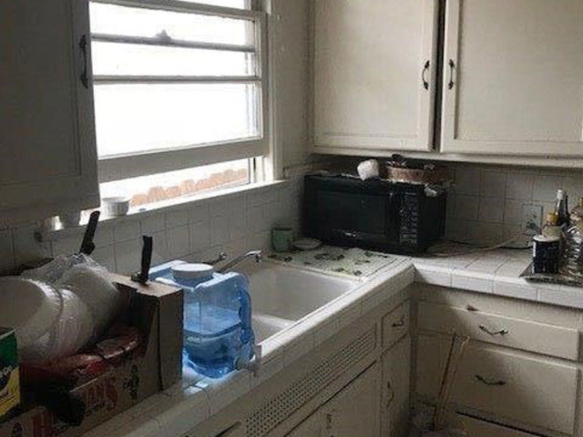 Lincoln Kitchen Before