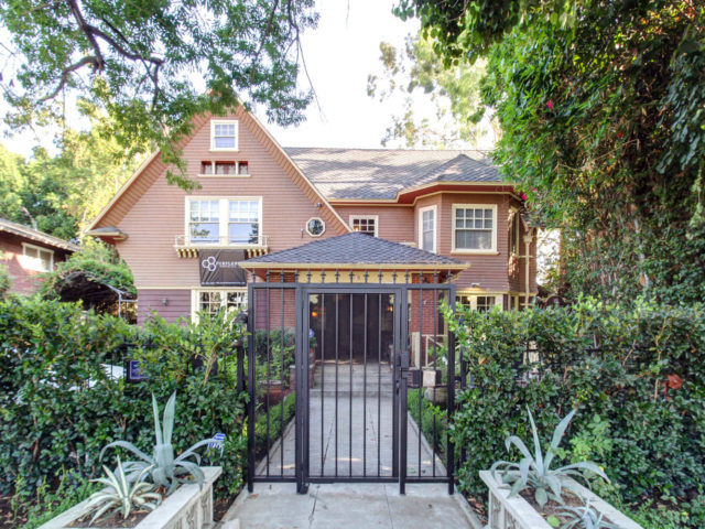 27th Exterior