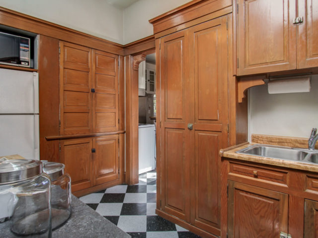 27th Kitchen