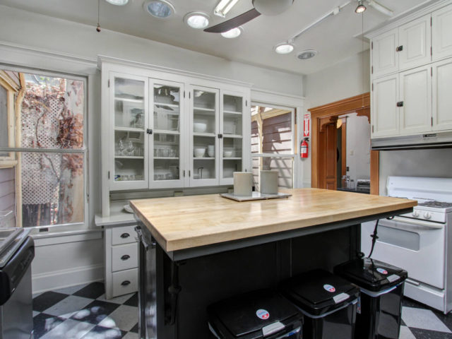 27th Kitchen