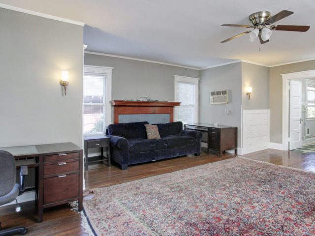 27th Bedroom