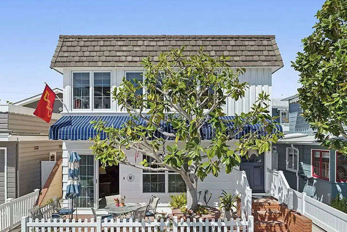 Magnolia Beach house front